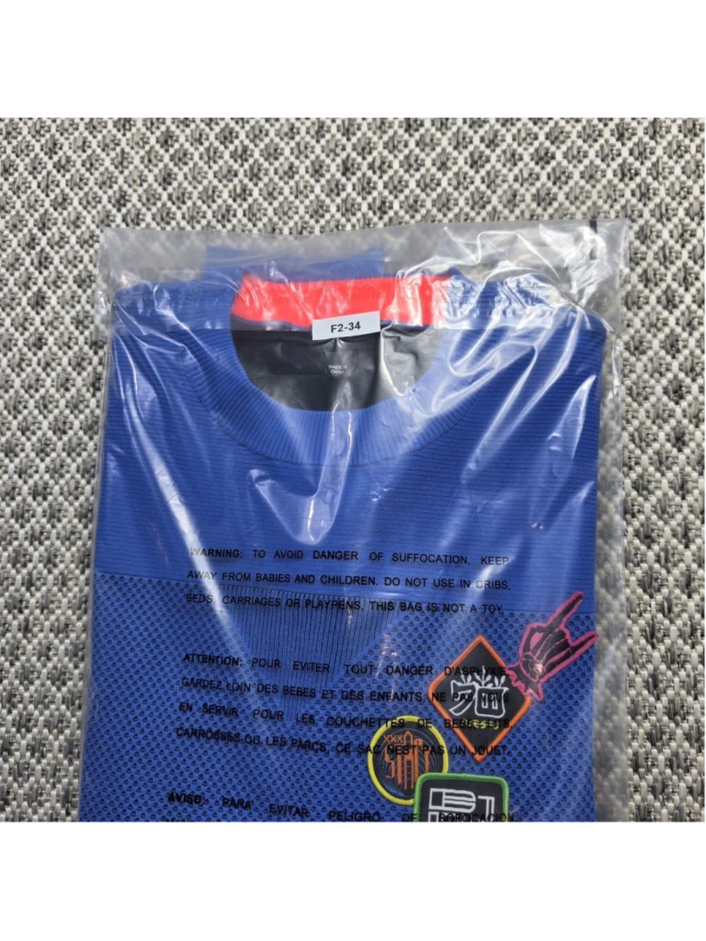 Diesel Men’s L Blue Textured Knit Crewneck Sweater Embroidered Patches Y2K Logo - Picture 10 of 10